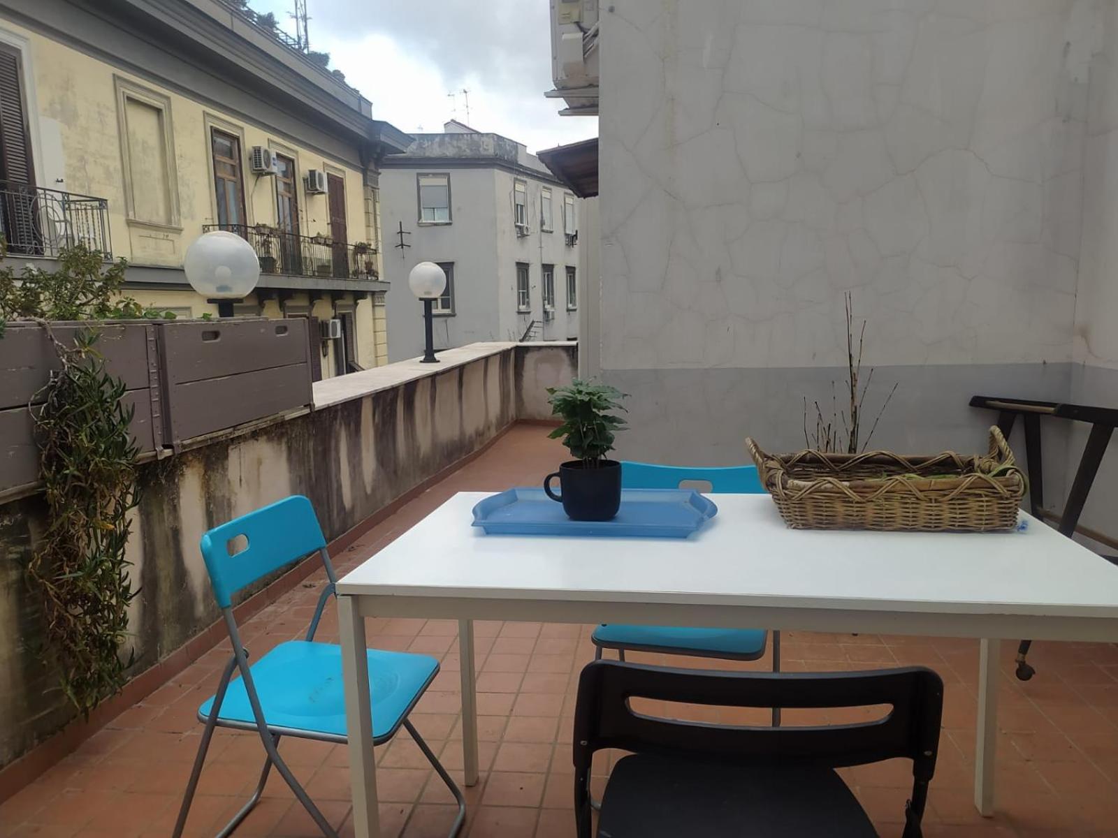 Appartamento Due Terrazzi Al Duomo Napoli